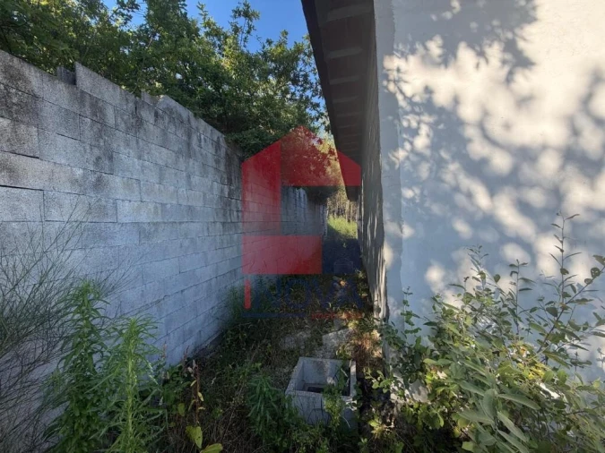 Moradia T4 para Venda em Pico de Regalados, Gondiães e Mós Foto 25