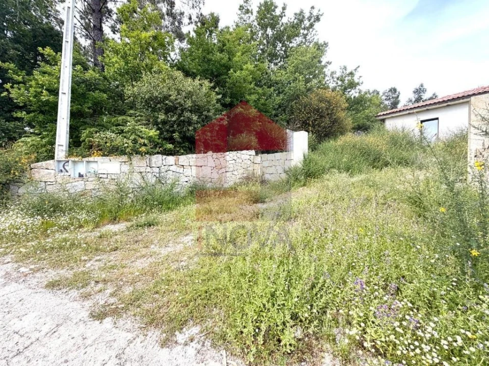 Moradia T4 para Venda em Pico de Regalados, Gondiães e Mós Foto 26