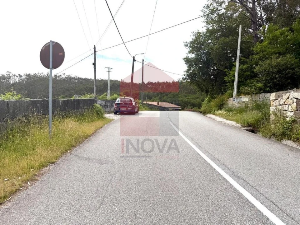 Moradia T4 para Venda em Pico de Regalados, Gondiães e Mós Foto 31