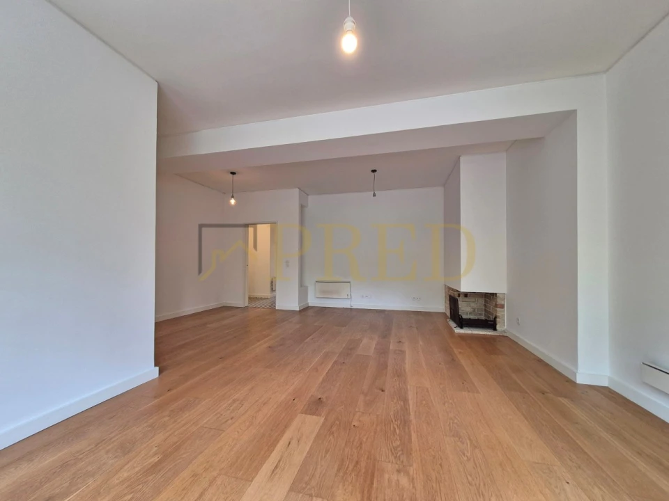 Apartamento T3 para Arrendamento em Ramalde Foto 3