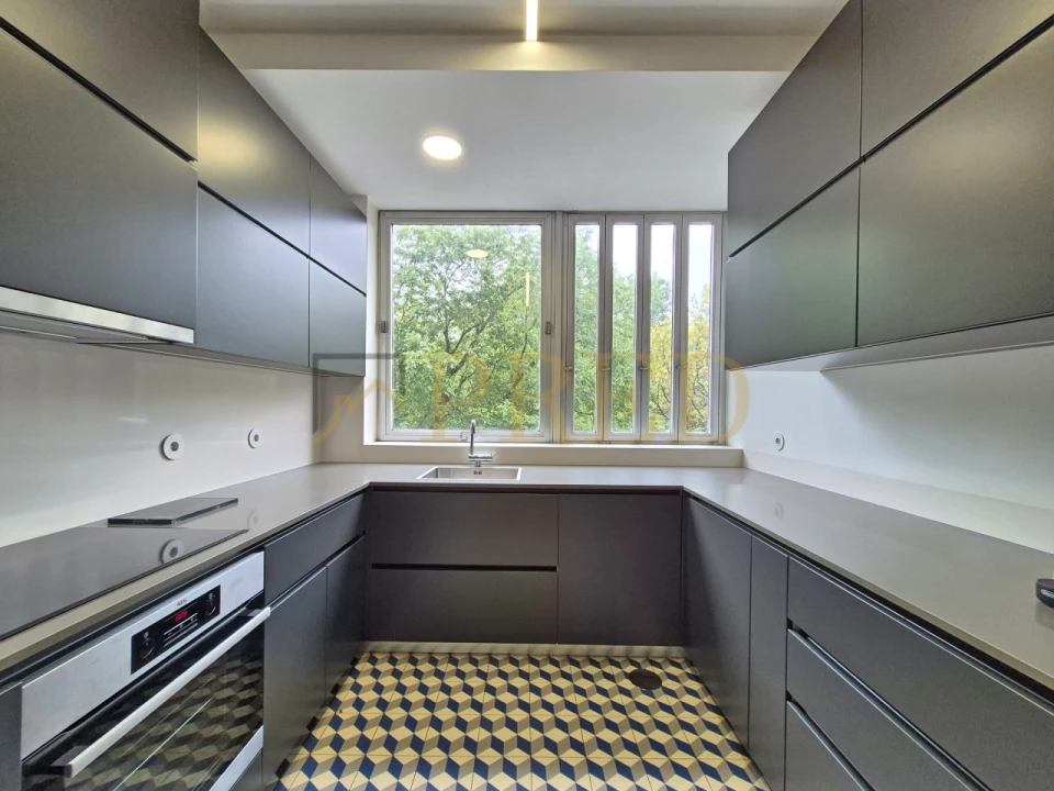 Apartamento T3 para Arrendamento em Ramalde Foto 12