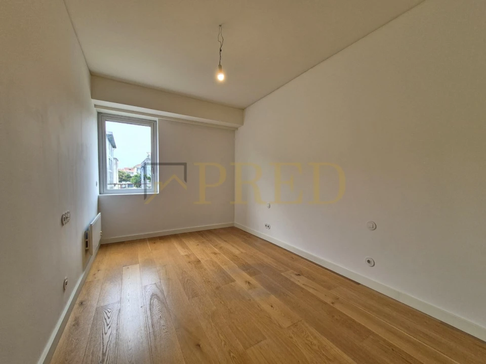 Apartamento T3 para Arrendamento em Ramalde Foto 17