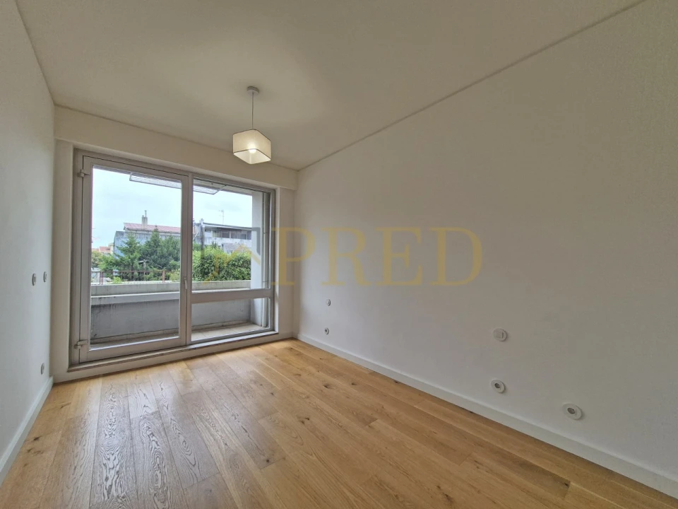 Apartamento T3 para Arrendamento em Ramalde Foto 22
