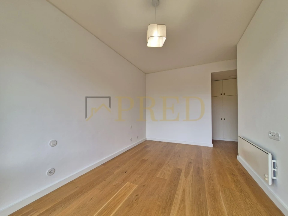Apartamento T3 para Arrendamento em Ramalde Foto 25