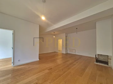 Apartamento T3 para Arrendamento em Ramalde