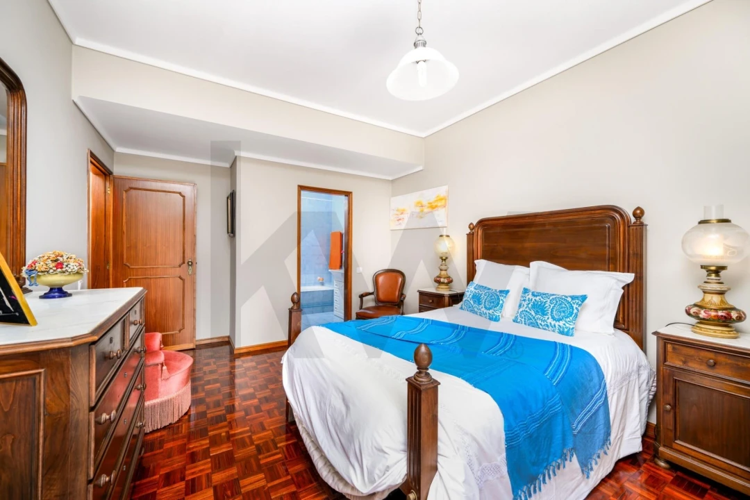 Apartamento T4 para Venda em Requeixo, Nossa Senhora de Fátima e Nariz Foto 12