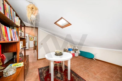Apartamento T4 para Venda em Requeixo, Nossa Senhora de Fátima e Nariz