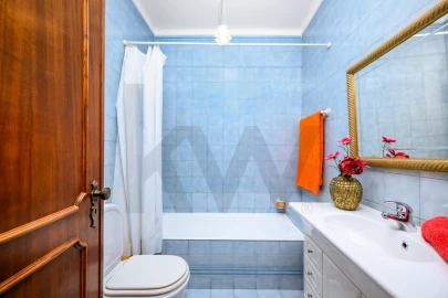 Apartamento T4 para Venda em Requeixo, Nossa Senhora de Fátima e Nariz
