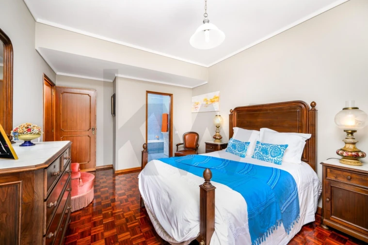 Apartamento T4 para Venda em Requeixo, Nossa Senhora de Fátima e Nariz Foto 12