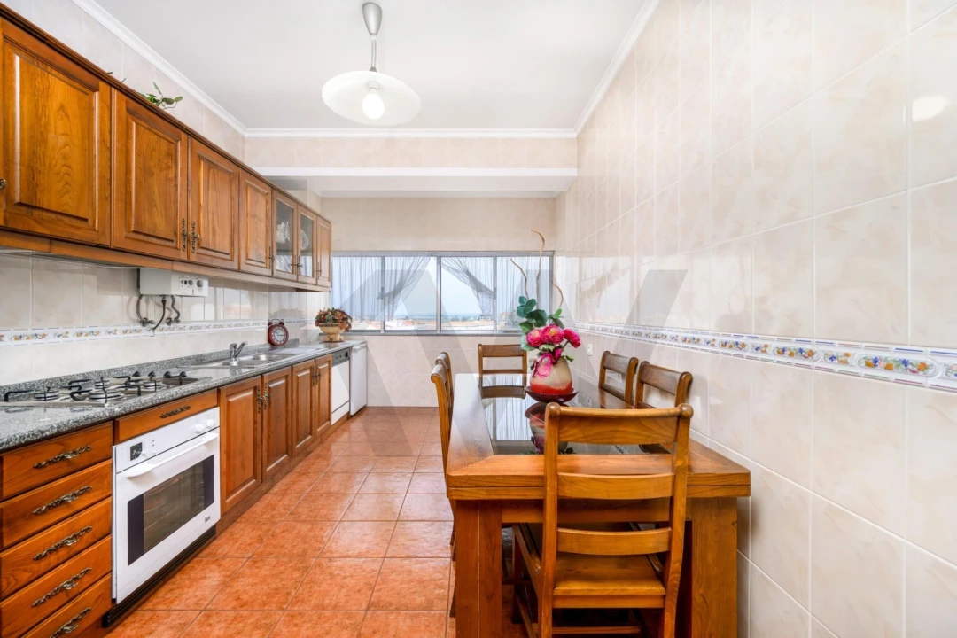 Apartamento T4 para Venda em Requeixo, Nossa Senhora de Fátima e Nariz Foto 7