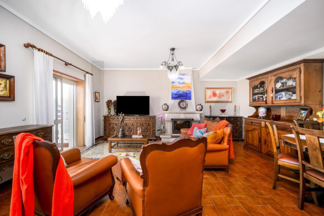 Apartamento T4 para Venda em Requeixo, Nossa Senhora de Fátima e Nariz Foto 3