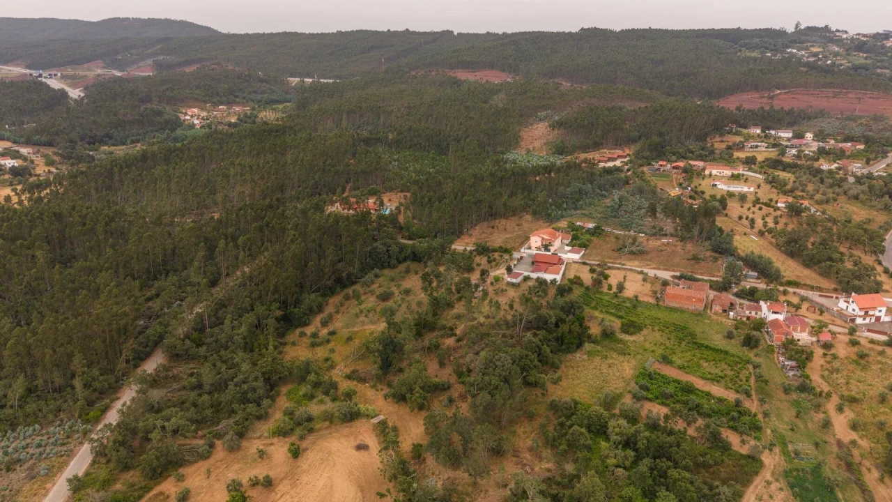 Moradia T2 para Venda em Aguda Foto 57