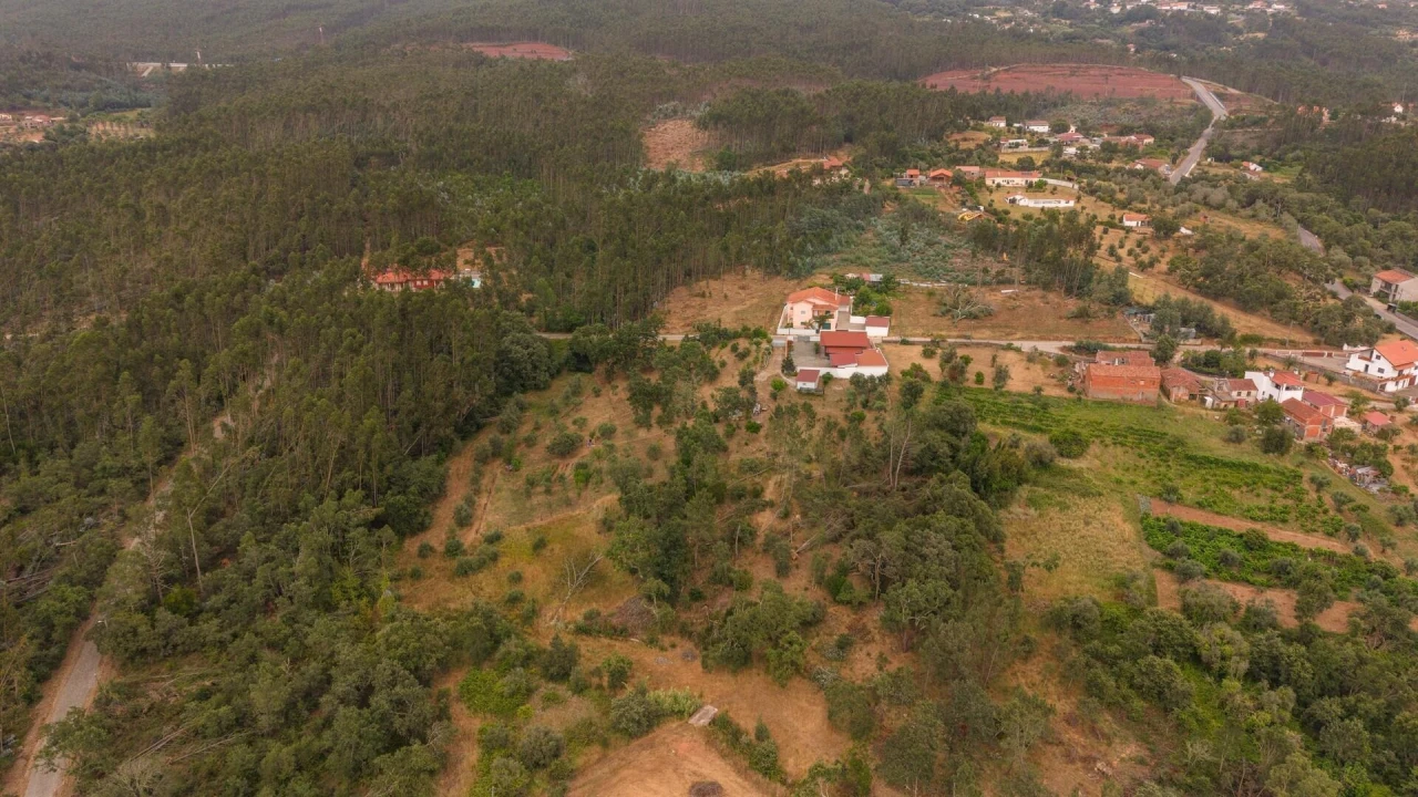 Moradia T2 para Venda em Aguda Foto 70