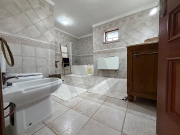 Moradia T3 para Venda em Três Povos