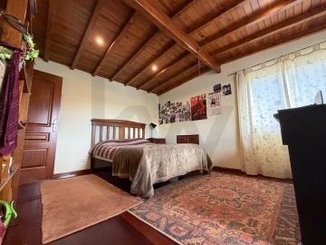 Moradia T3 para Venda em Três Povos