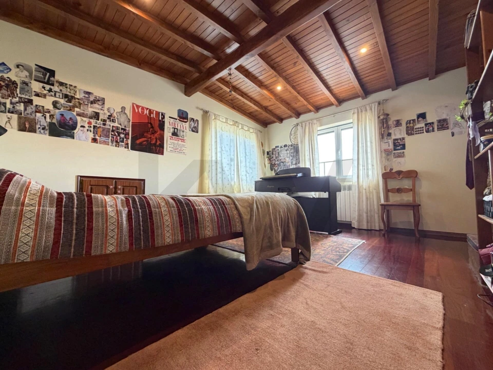 Moradia T3 para Venda em Três Povos Foto 28