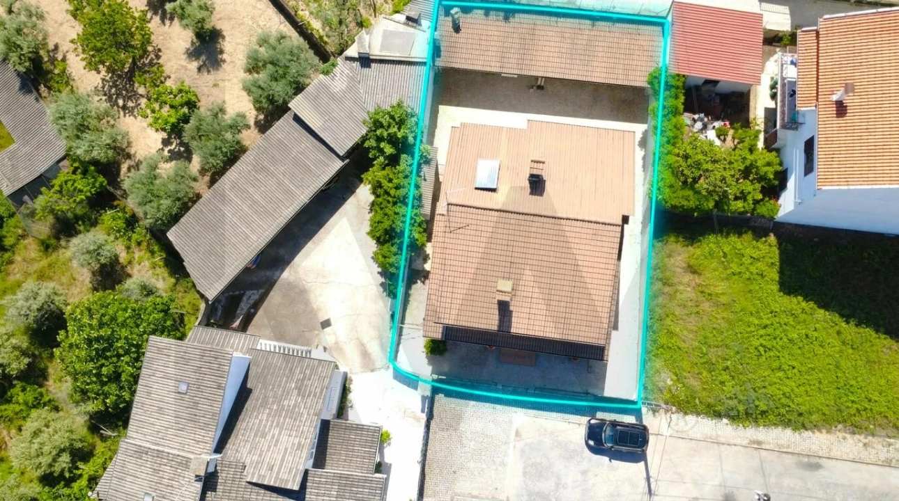 Moradia T3 para Venda em Três Povos Foto 1