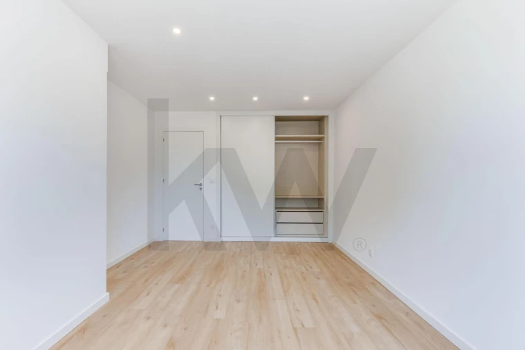 Apartamento T1 para Venda em Campanhã Foto 20