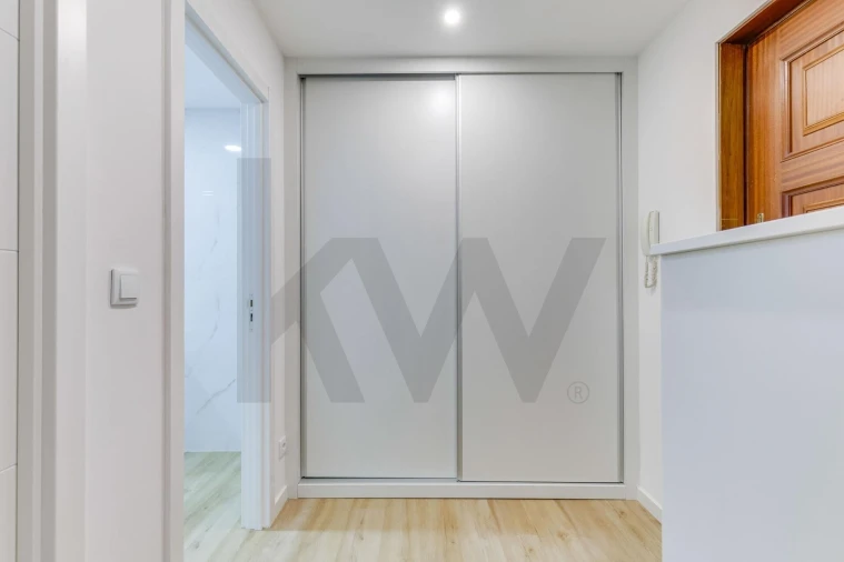 Apartamento T1 para Venda em Campanhã Foto 7