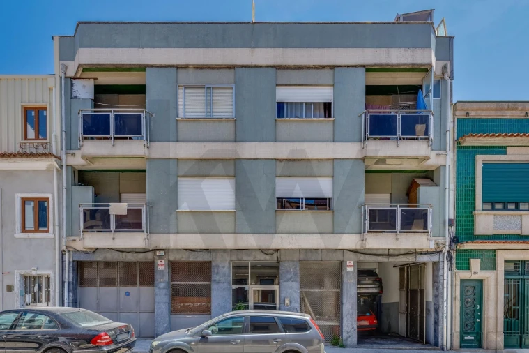 Apartamento T1 para Venda em Campanhã Foto 27
