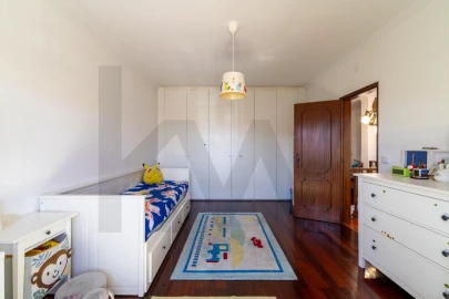 Moradia T5 para Venda em Moita