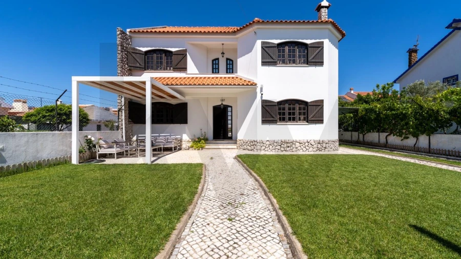 Moradia T5 para Venda em Moita