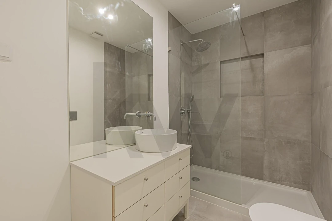 Apartamento T1 para Venda em Misericórdia Foto 21
