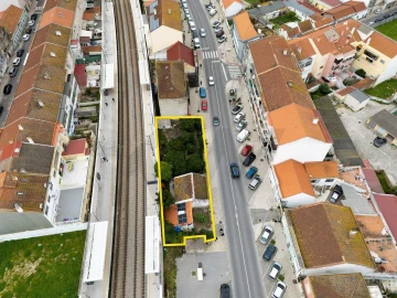 Moradia T1 para Venda em Baixa da Banheira e Vale da Amoreira