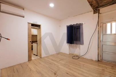 Moradia T1 para Venda em Baixa da Banheira e Vale da Amoreira