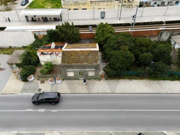 Moradia T1 para Venda em Baixa da Banheira e Vale da Amoreira