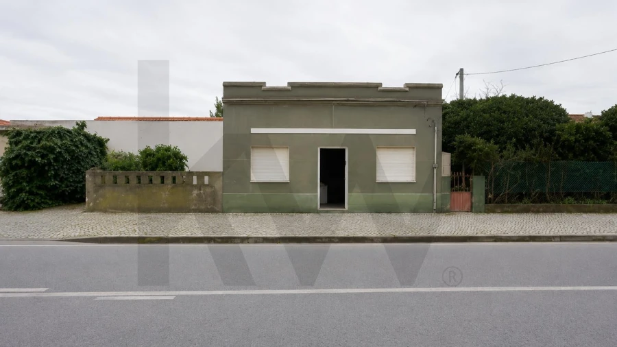 Moradia T1 para Venda em Baixa da Banheira e Vale da Amoreira