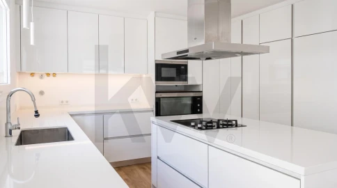 Moradia T4 para Venda em Alcabideche