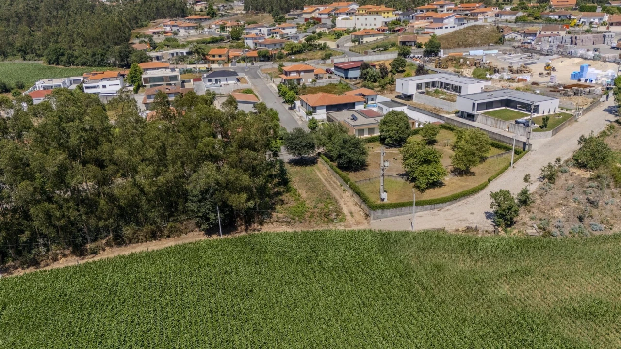 Terreno para Venda em Fradelos Foto 4