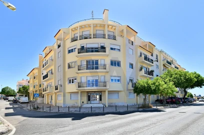 Apartamento T3 para Venda em São Domingos de Rana