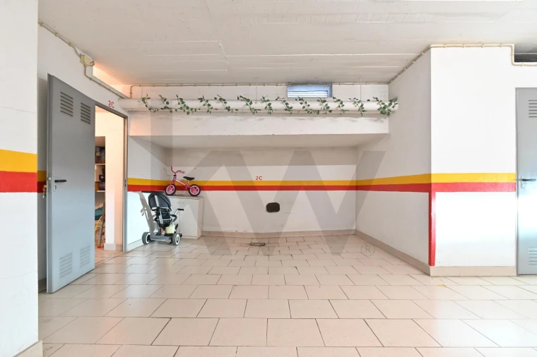 Apartamento T3 para Venda em São Domingos de Rana Foto 22