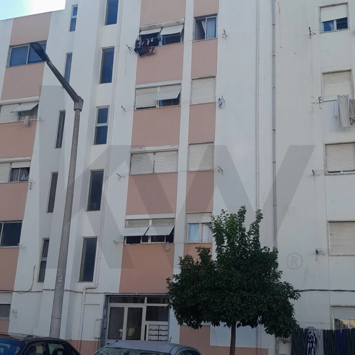 Apartamento T3 para Venda em Carregado e Cadafais Foto 19