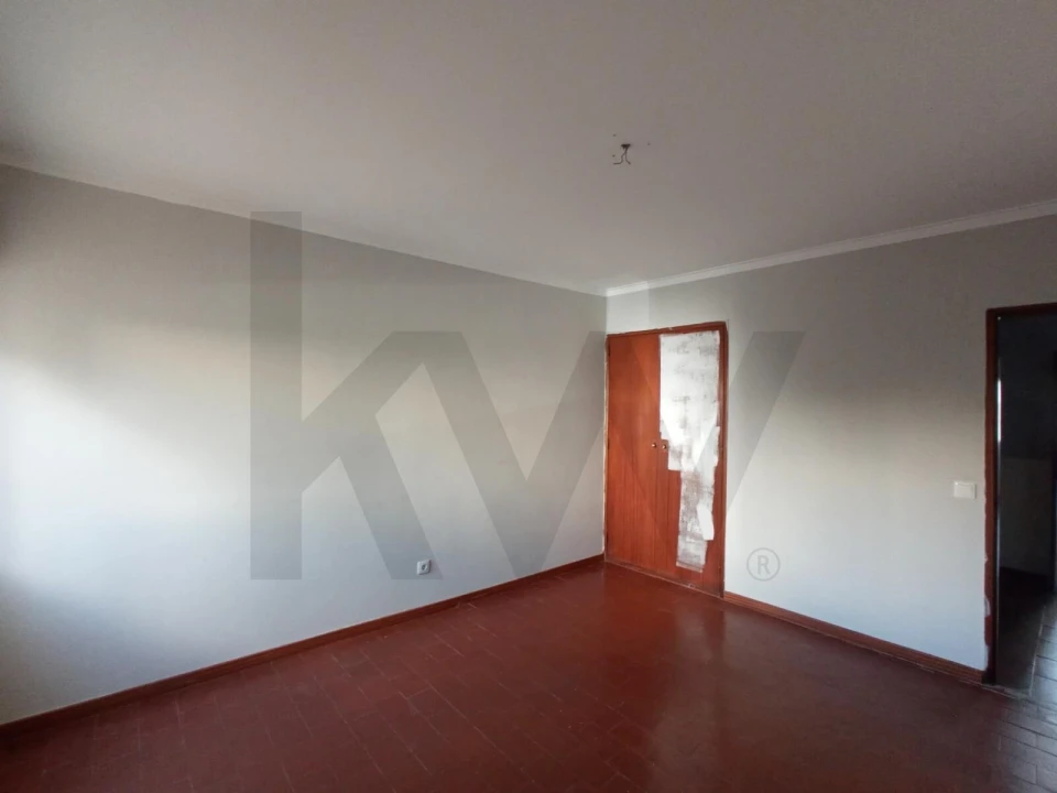 Apartamento T3 para Venda em Carregado e Cadafais Foto 2
