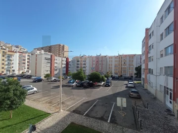 Apartamento T3 para Venda em Carregado e Cadafais