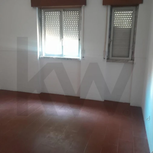 Apartamento T3 para Venda em Carregado e Cadafais Foto 14