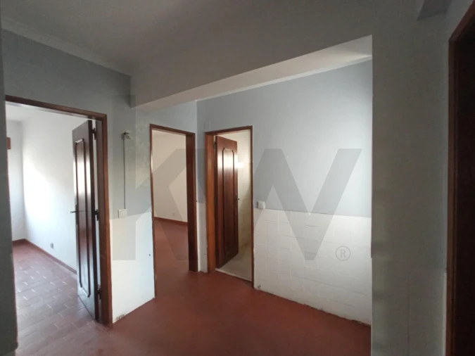 Apartamento T3 para Venda em Carregado e Cadafais Foto 6