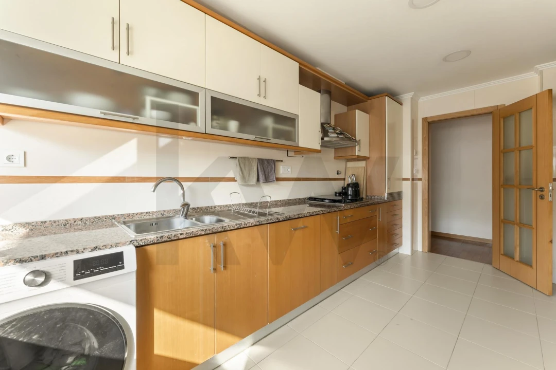 Apartamento T2 para Venda em Odivelas Foto 14