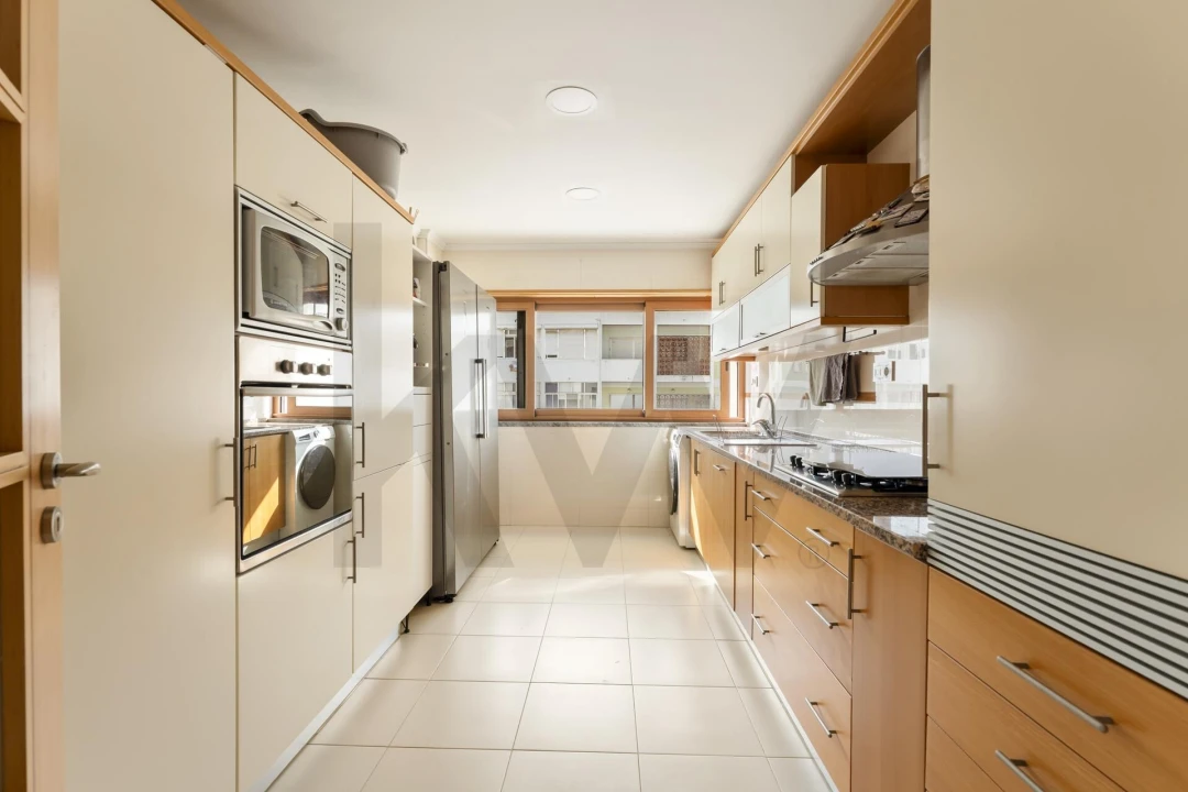 Apartamento T2 para Venda em Odivelas Foto 17