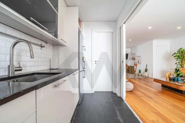 Apartamento T2 para Venda em Ajuda Foto 8