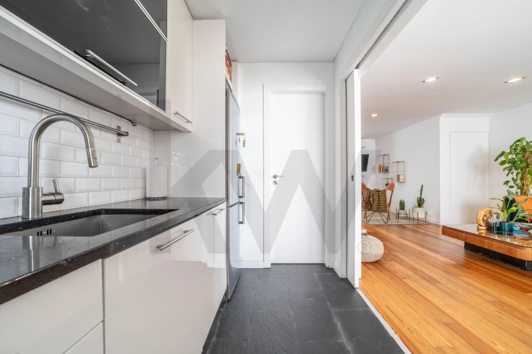 Apartamento T2 para Venda em Ajuda Foto 8