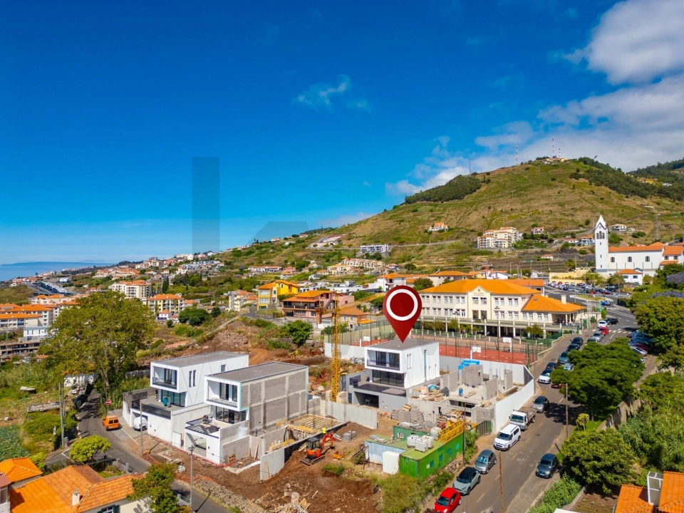 Moradia T2 para Venda em Caniço Foto 5