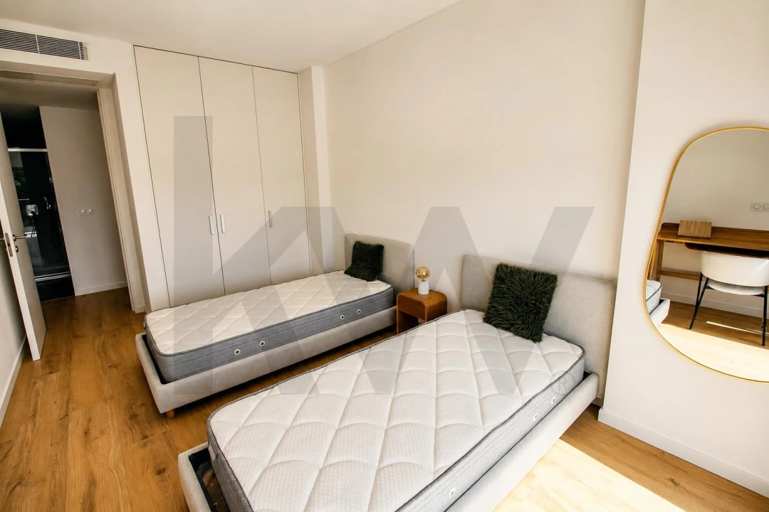 Apartamento T3 para Arrendamento em Carcavelos e Parede Foto 8