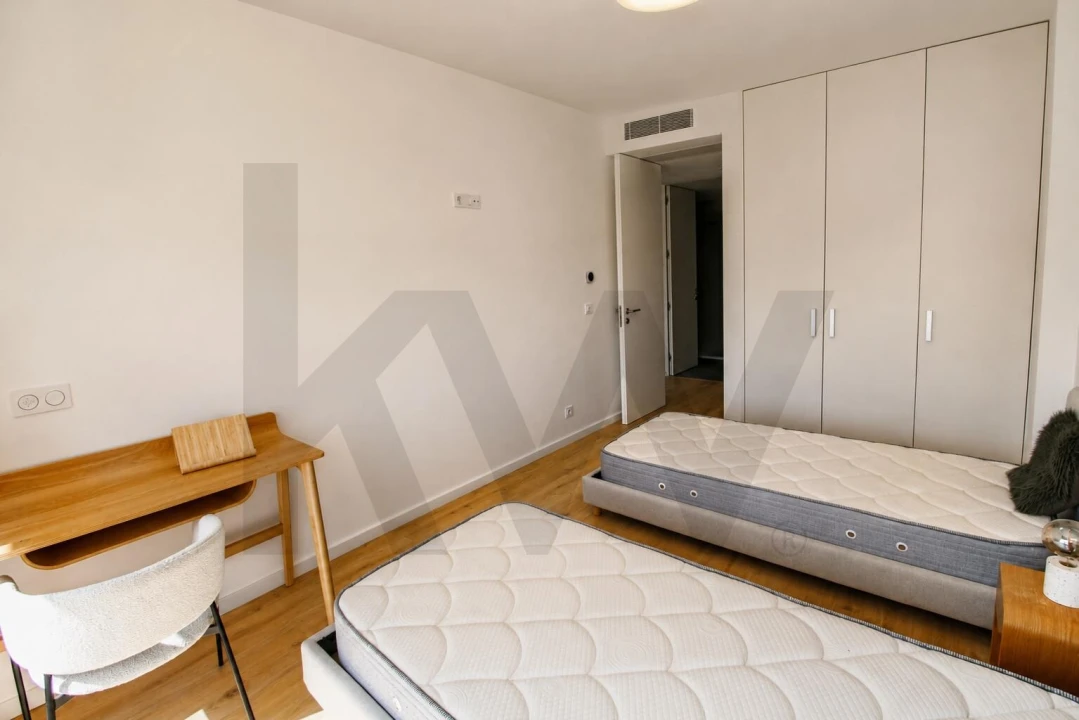 Apartamento T3 para Arrendamento em Carcavelos e Parede Foto 9