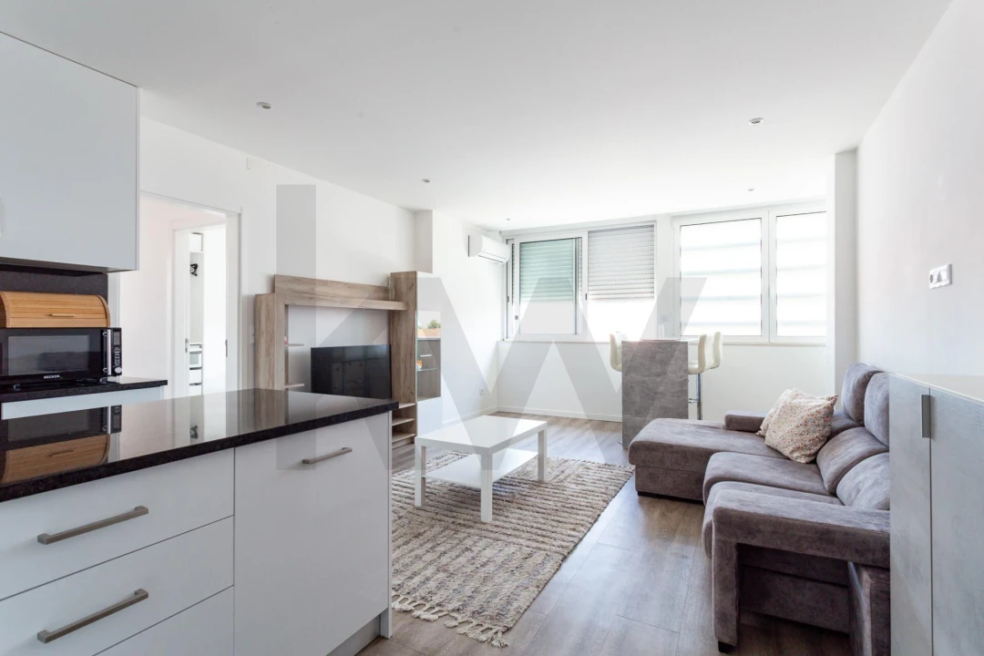 Apartamento T2 para Arrendamento em Alvalade Foto 6