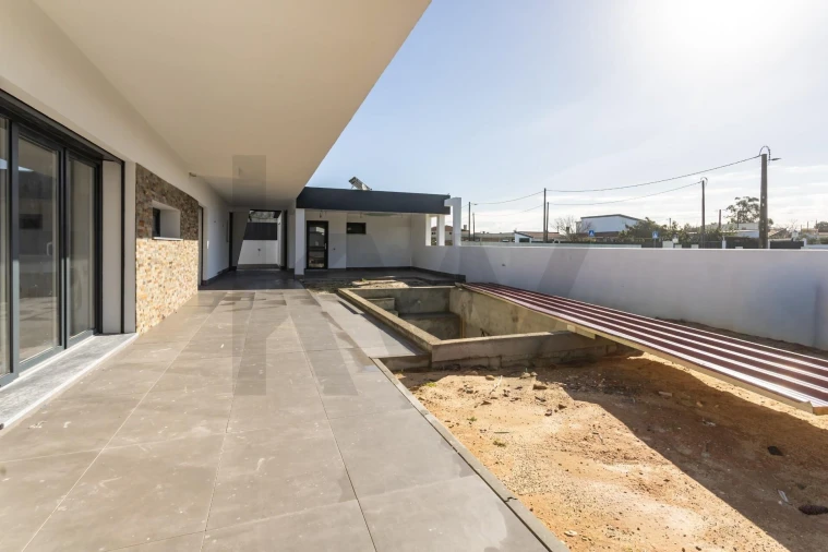 Moradia T3 para Venda em Quinta do Anjo Foto 9