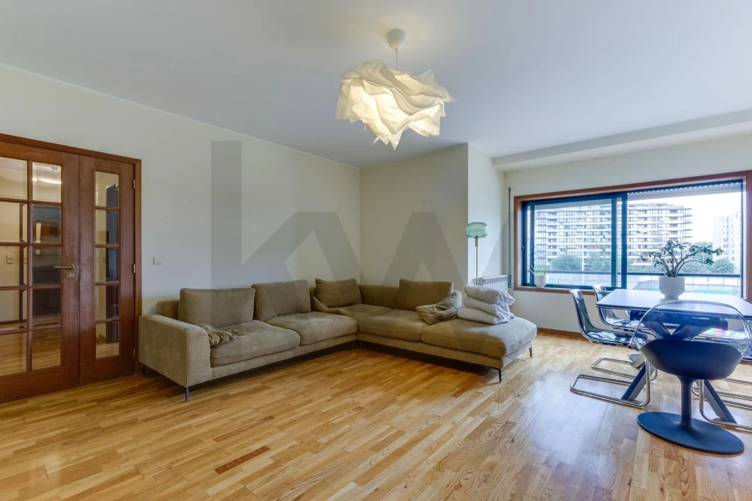 Apartamento T2 para Arrendamento em Aldoar, Foz do Douro e Nevogilde Foto 4